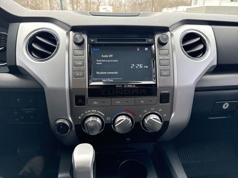 Used 2017 Toyota Tundra SR5 image 11