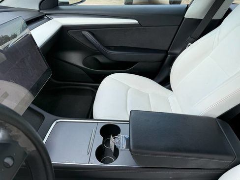 Used 2021 Tesla Model 3 Standard Range Plus RWD image 11