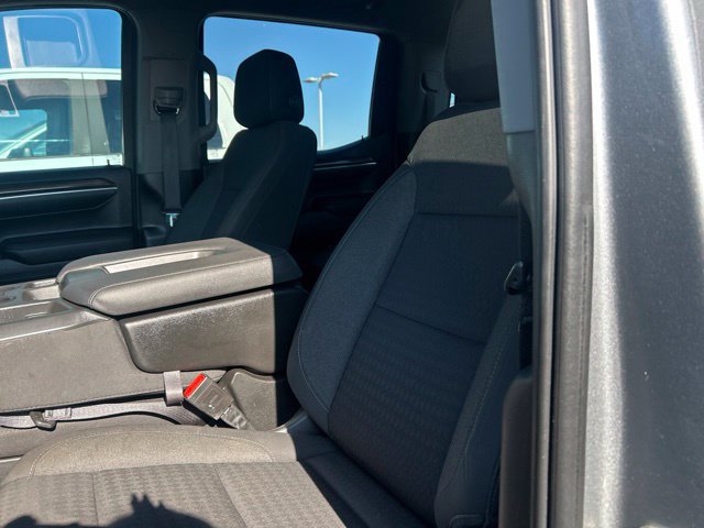 Used 2023 Chevrolet Silverado 1500 RST w/ Redline Edition AWD/4WD image 35