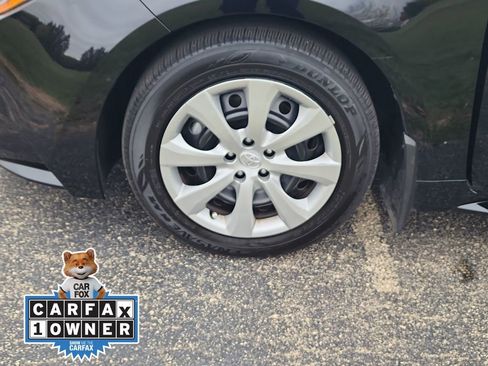 Used 2025 Toyota Corolla LE image 35