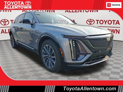Used 2025 Cadillac Lyriq Sport w/ LPO, Floor Liner Package AWD/4WD image 1