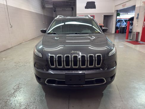 Used 2016 Jeep Cherokee Limited AWD/4WD image 2
