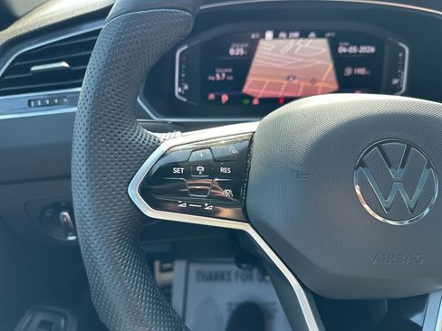 Certified 2022 Volkswagen Tiguan SEL R-Line image 49