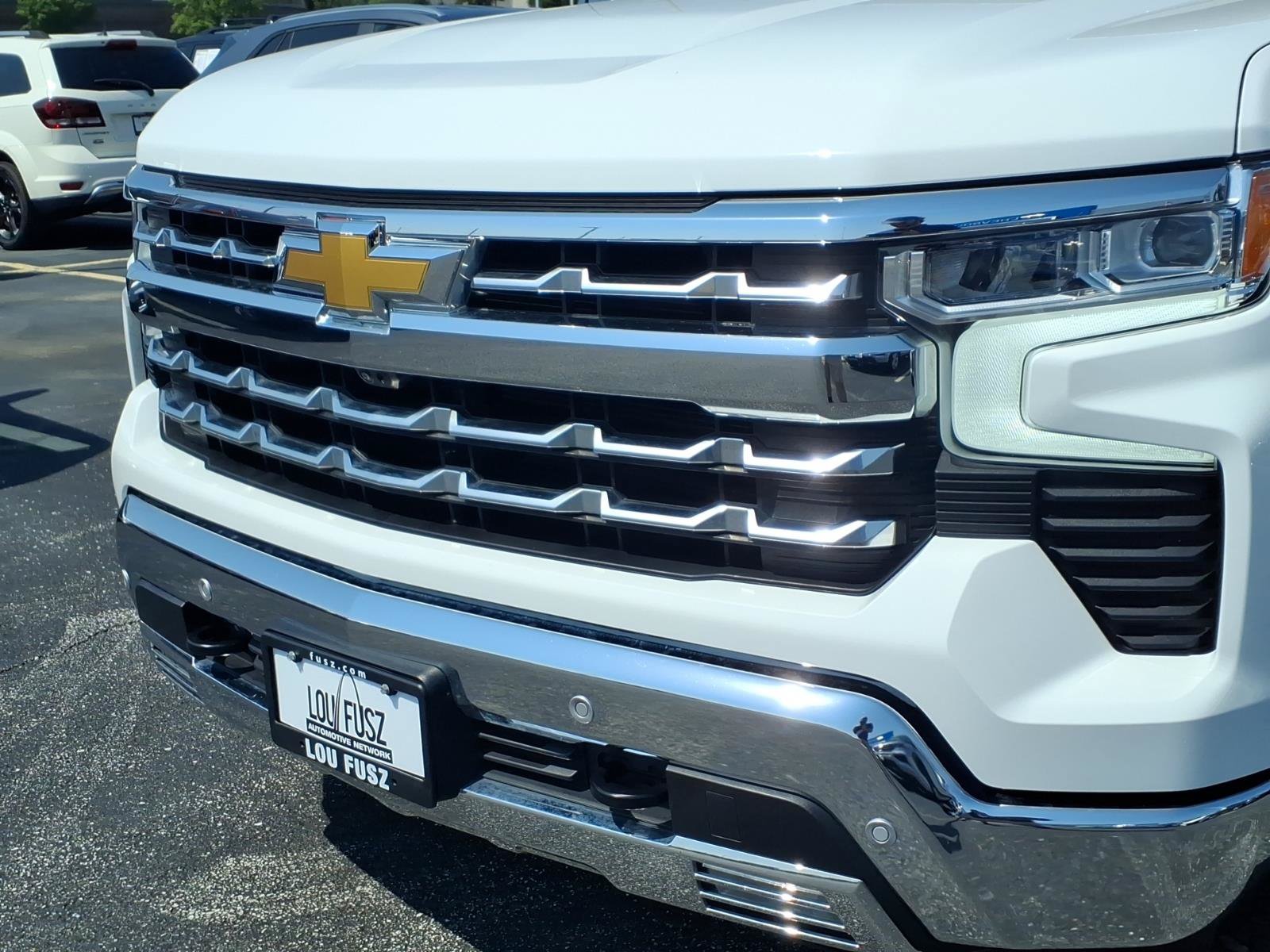 Used 2025 Chevrolet Silverado 1500 LTZ w/ Z71 Off-Road Package AWD/4WD image 33