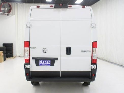 Used 2025 RAM ProMaster 2500 w/ Storage Group image 21