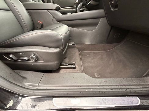 Used 2023 Cadillac XT4 Sport image 36