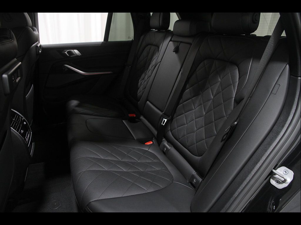Used 2023 BMW X5 xDrive40i w/ Premium Package AWD/4WD image 20
