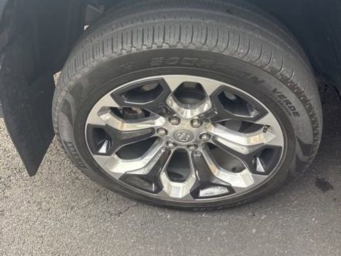 Used 2024 RAM 1500 Limited image 28