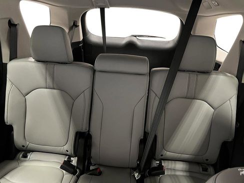 New 2025 Honda Pilot Touring image 29