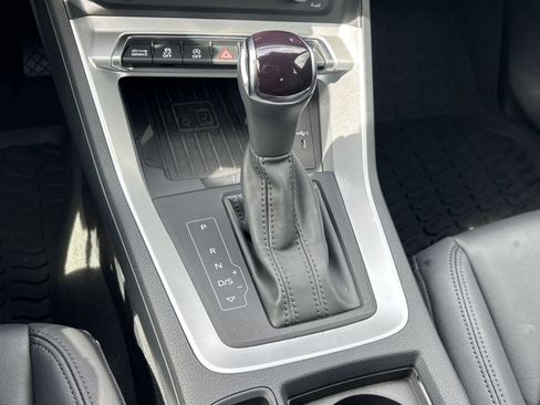 Certified 2025 Audi Q3 2.0T Premium AWD/4WD image 16