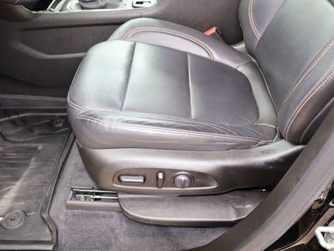 Used 2021 Chevrolet Traverse LT AWD/4WD image 8