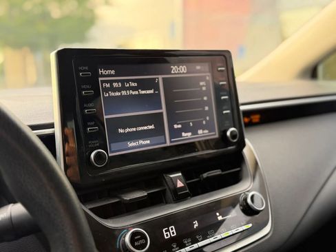 Used 2020 Toyota Corolla LE FWD image 21