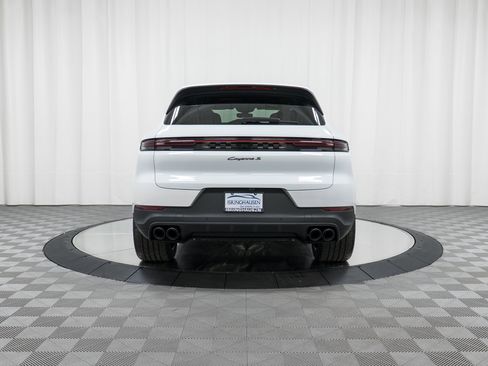 New 2026 Porsche Cayenne S image 4