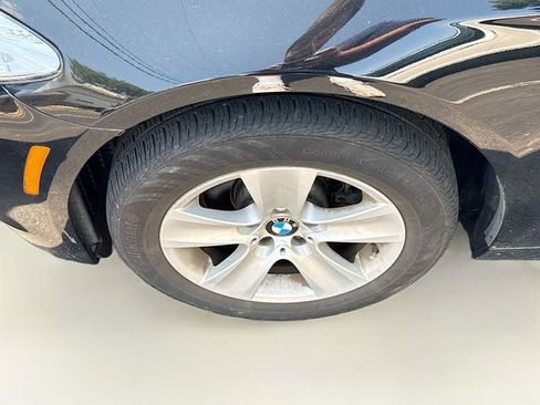 Used 2012 BMW 528i xDrive Sedan AWD/4WD image 25