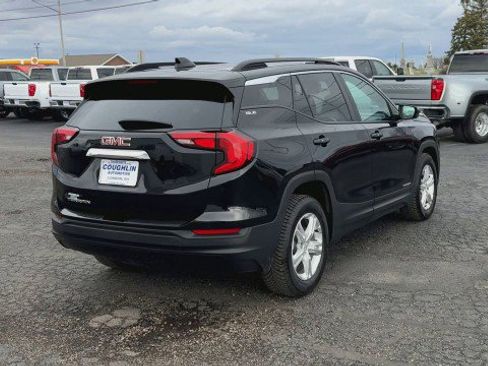 Certified 2021 GMC Terrain SLE w/ Driver Convenience Package image 8