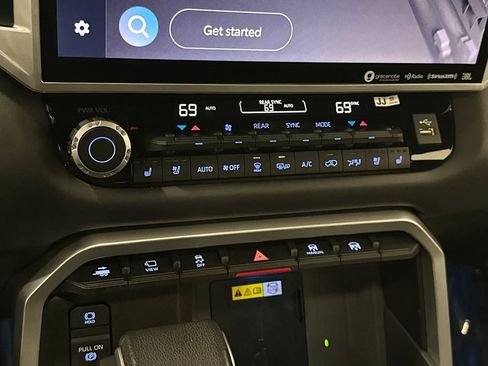 Used 2023 Toyota Sequoia Platinum AWD/4WD image 25