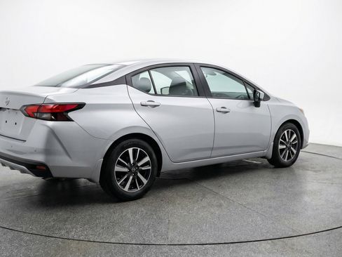 Used 2025 Nissan Versa SV FWD image 9