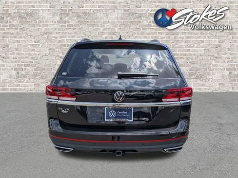 Certified 2023 Volkswagen Atlas SE w/ Black Wheel Package FWD image 5