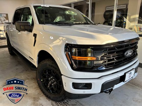 New 2025 Ford F150 XLT w/ Equipment Group 302A MID image 2