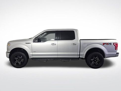 Used 2017 Ford F150 XLT w/ Equipment Group 302A Luxury image 4