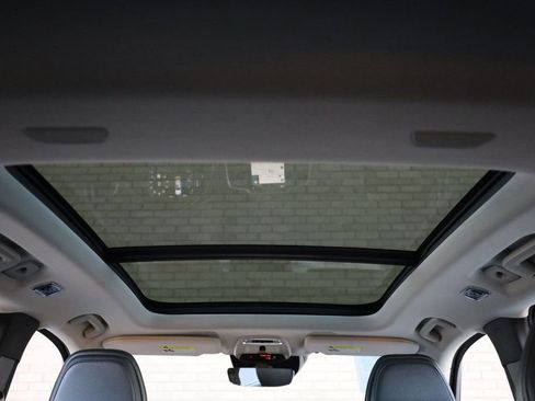 Used 2022 Volvo XC90 T6 Momentum w/ Advanced Package image 13