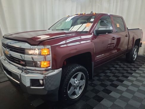 Used 2016 Chevrolet Silverado 2500 LT w/ LT Convenience Package image 3
