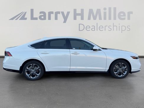 Used 2025 Honda Accord EX-L image 6