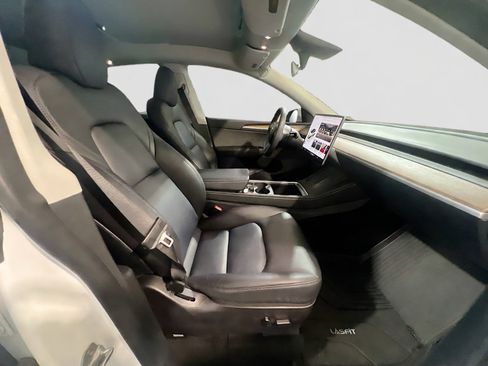 Used 2023 Tesla Model Y Performance AWD/4WD image 21