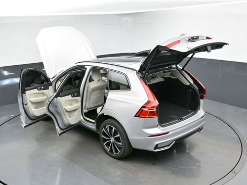 Used 2024 Volvo XC60 B5 Plus w/ Protection Package Premier image 49