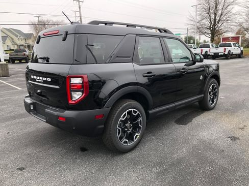 New 2025 Ford Bronco Sport Outer Banks image 5