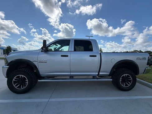 Used 2017 RAM 2500 Tradesman w/ Chrome Appearance Group AWD/4WD image 7