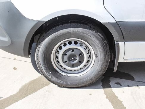 New 2024 Mercedes-Benz eSprinter 170 Cargo image 9