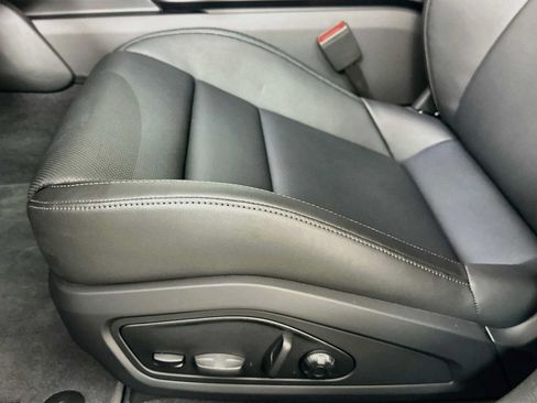 New 2026 Porsche Taycan AWD/4WD image 12