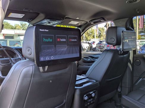 Used 2023 GMC Yukon Denali image 18