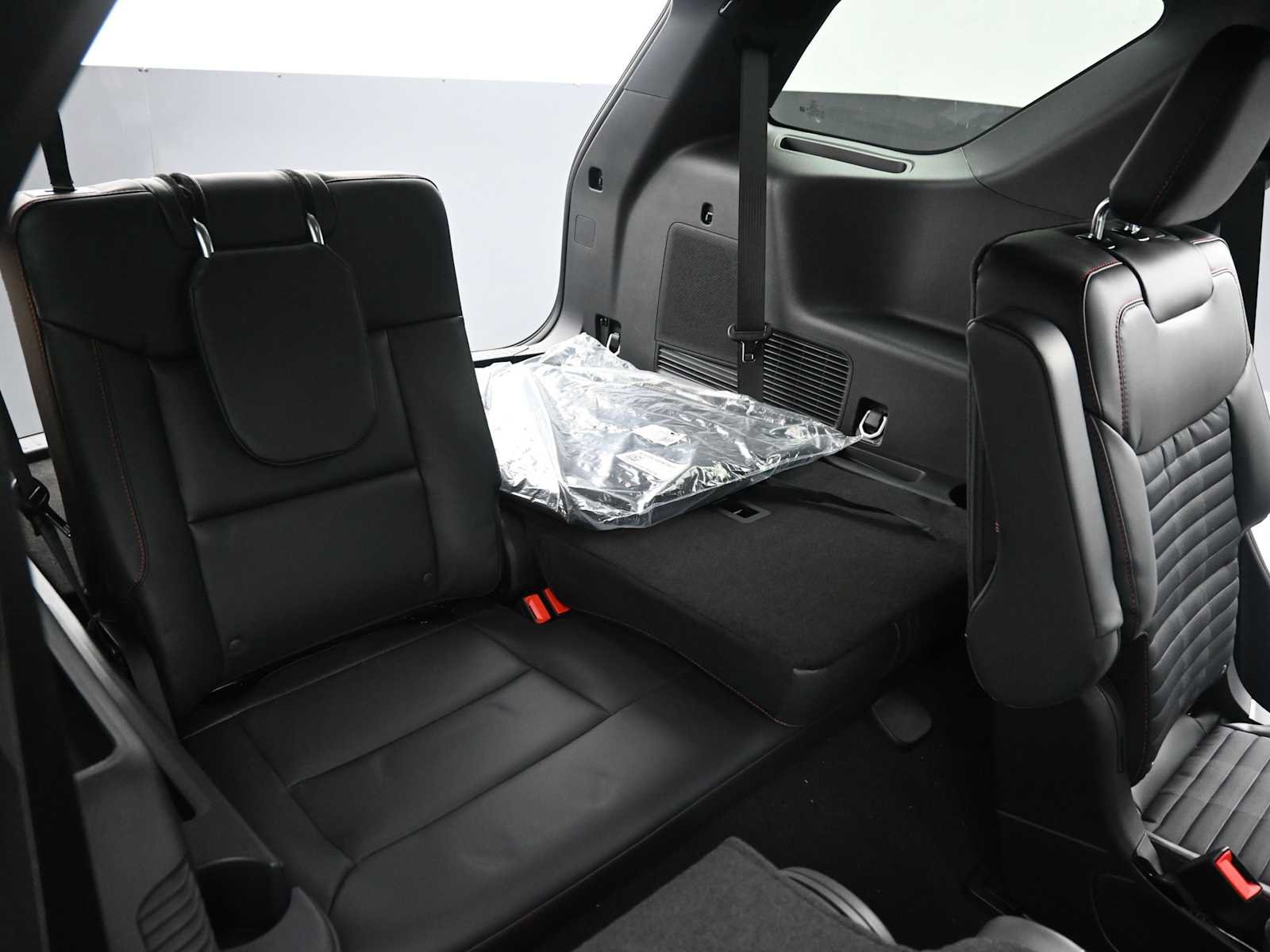 New 2026 Ford Explorer ST-Line AWD/4WD image 17
