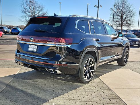 New 2026 Volkswagen Atlas SEL Premium R-Line image 3