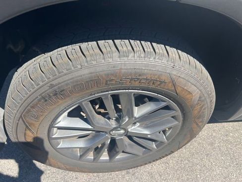 Used 2021 Nissan Rogue S image 10