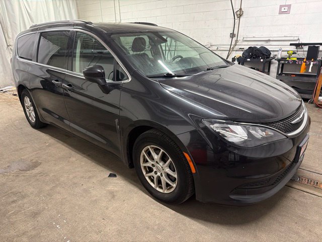 Used 2021 Chrysler Voyager Lxi FWD image 1