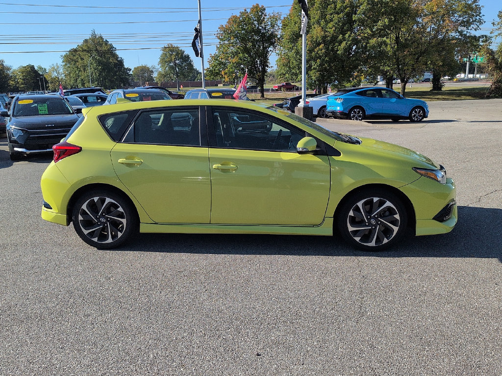 Used 2016 Scion iM FWD image 2