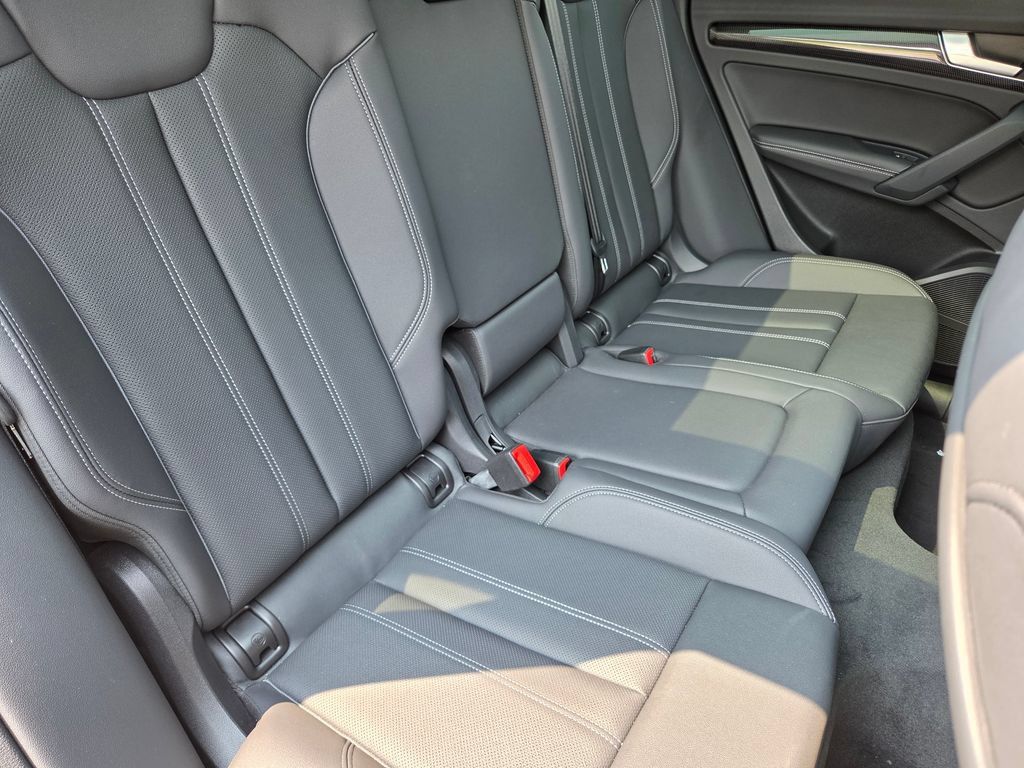Used 2023 Audi SQ5 Premium Plus AWD/4WD image 5
