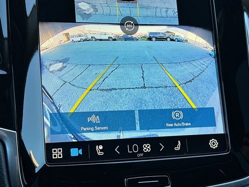 Used 2025 Volvo XC90 T8 Ultra w/ Protection Package Premier image 23