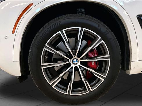 Used 2024 BMW X5 sDrive40i w/ M Sport Package RWD image 10