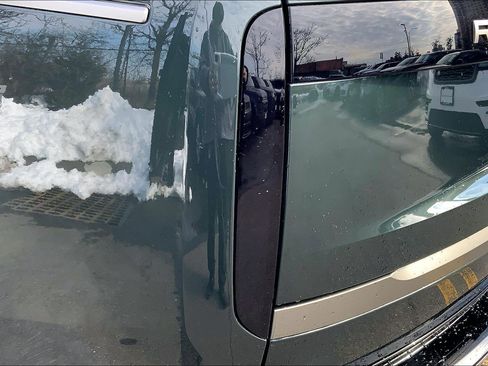 New 2026 Land Rover Range Rover Long Wheelbase SE image 14