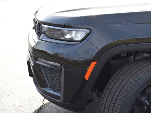 New 2026 Jeep Grand Cherokee L Limited w/ Limited Altitude Package image 9