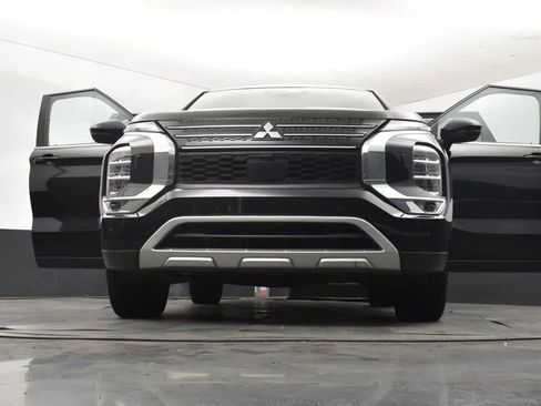 Used 2024 Mitsubishi Outlander Ralliart AWD/4WD image 11