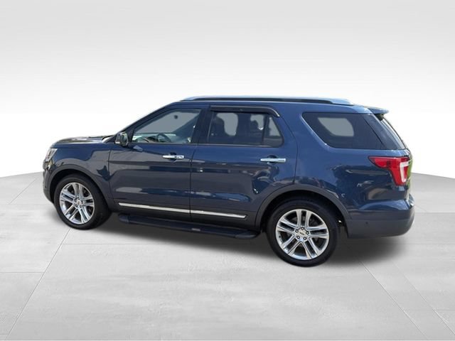 Used 2016 Ford Explorer Limited w/ Equipment Group 301A AWD/4WD image 34