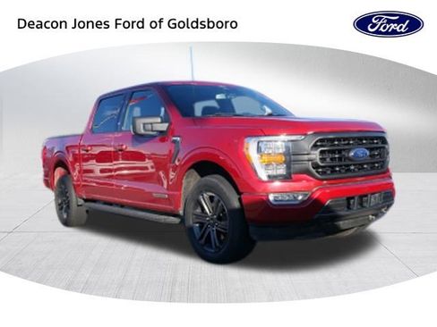 Certified 2022 Ford F150 XLT w/ Equipment Group 302A High image 9