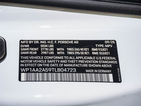 New 2026 Porsche Macan image 30