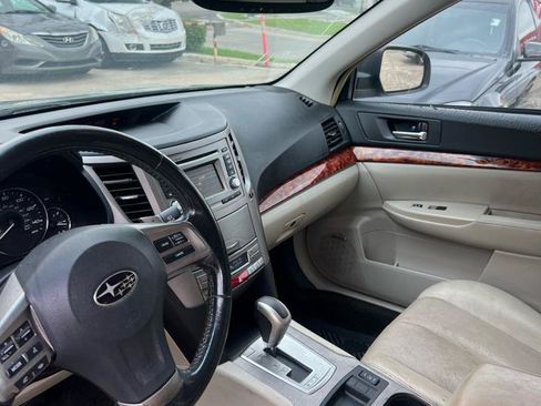 Used 2012 Subaru Outback 2.5i Limited w/ Moonroof Pkg AWD/4WD image 11