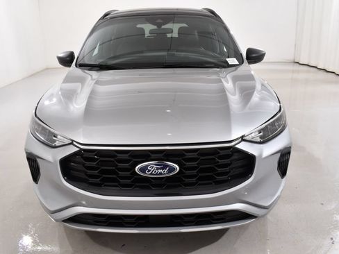 Used 2024 Ford Escape ST-Line w/ Tech Pack #1 AWD/4WD image 3